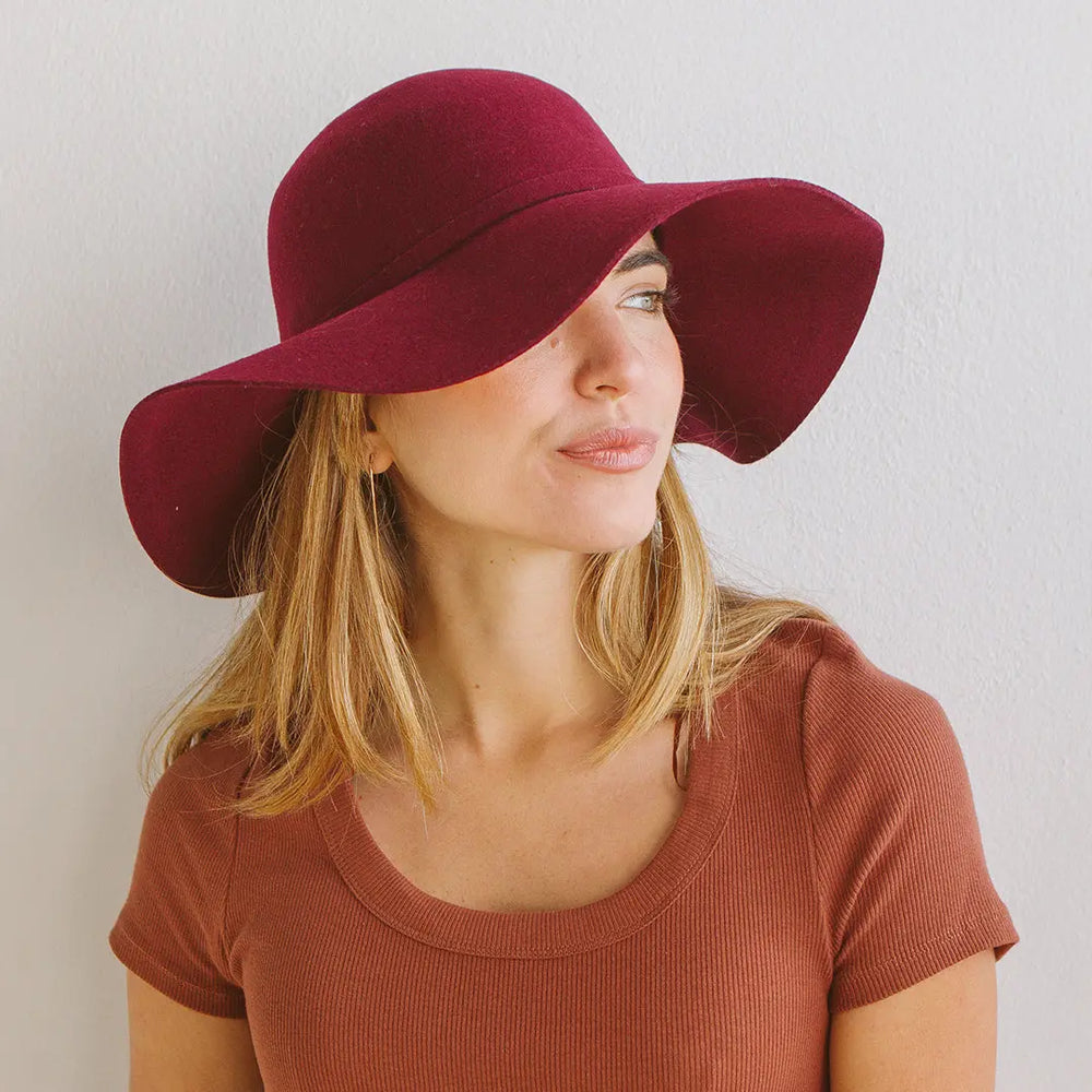 Zoé Capeline - SUNHATS EUROPE