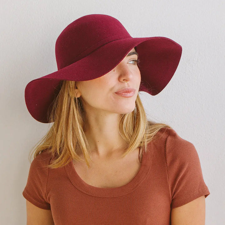 Zoé Capeline - SUNHATS EUROPE