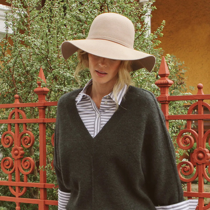 Zoé Capeline - SUNHATS EUROPE