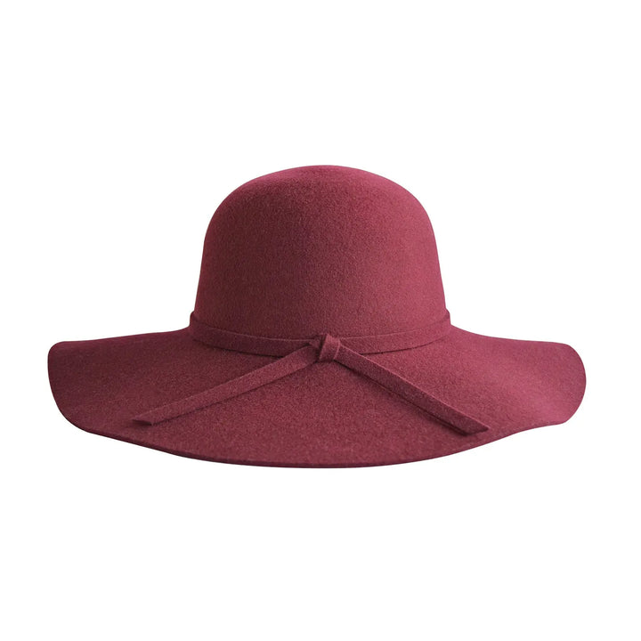Zoé Capeline - SUNHATS EUROPE